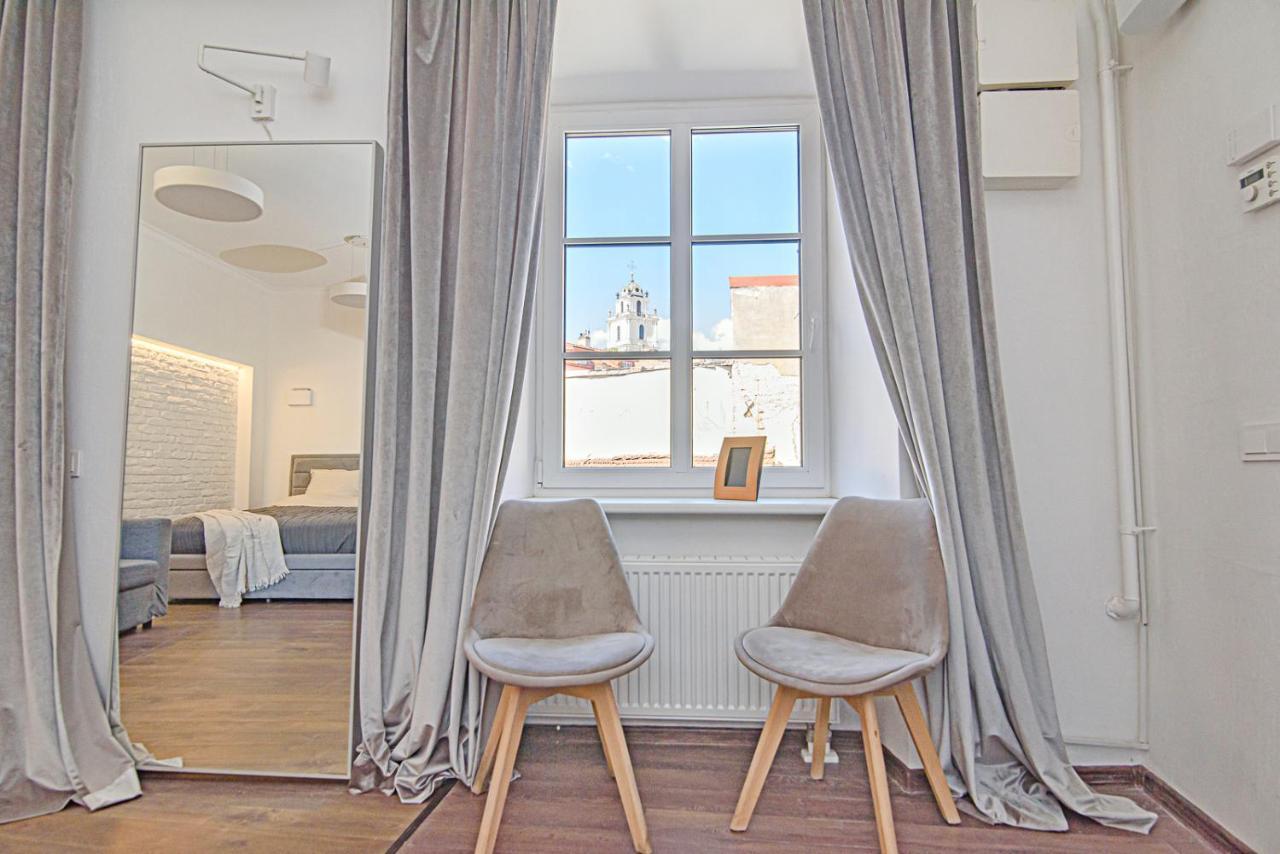 Welcoming Studio In Historic Vilnius With Free Parking By Urban Rent Leilighet Eksteriør bilde