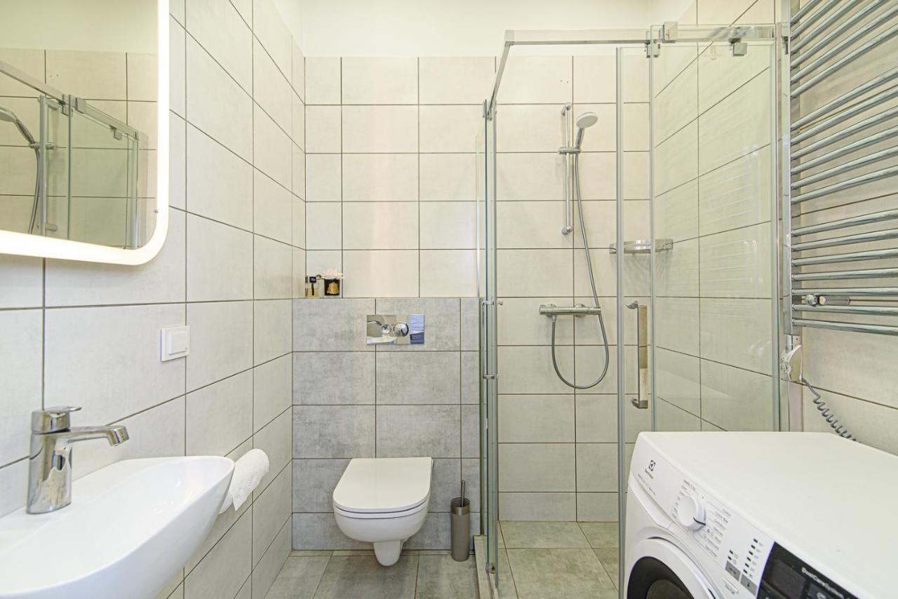 Welcoming Studio In Historic Vilnius With Free Parking By Urban Rent Leilighet Eksteriør bilde